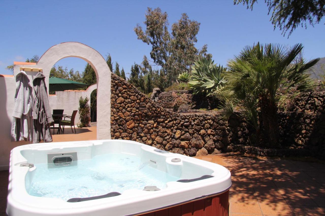 Casa Piedras Blancas With Private Garden El Paso Exterior photo